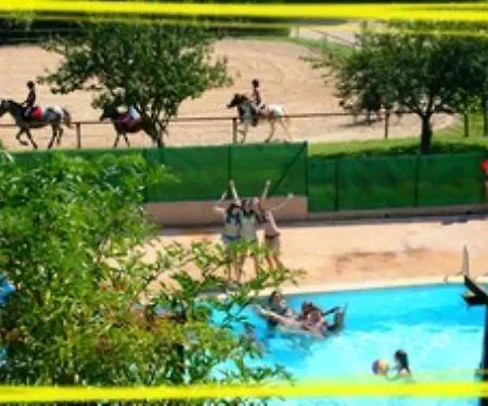 Chalet B2 * Saint-Fargeau-Ponthierry